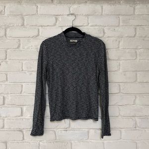 Small long sleeve Madewell top (navy and white striped)
